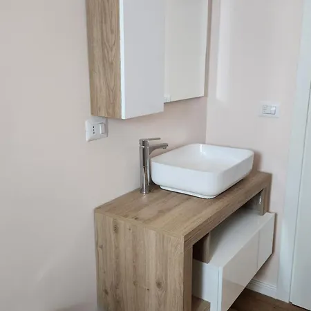 La Maison Vue Le