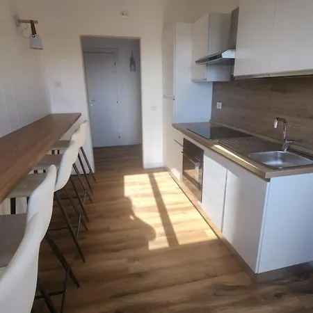 La Maison Vue Le Барі