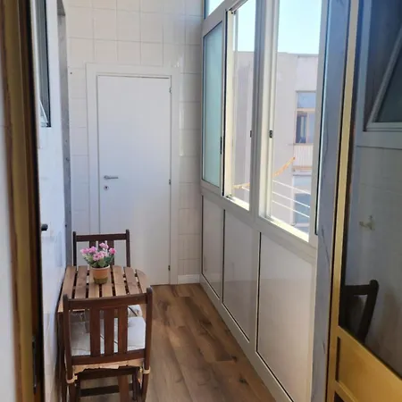La Maison Vue Le
